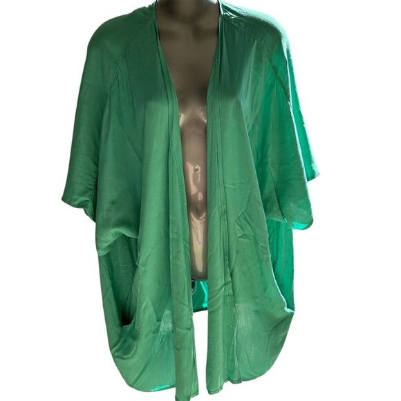 Davi & Dani Women's Green Open Front Kimono M Short Sleeve rayon - Picture 2 of 6